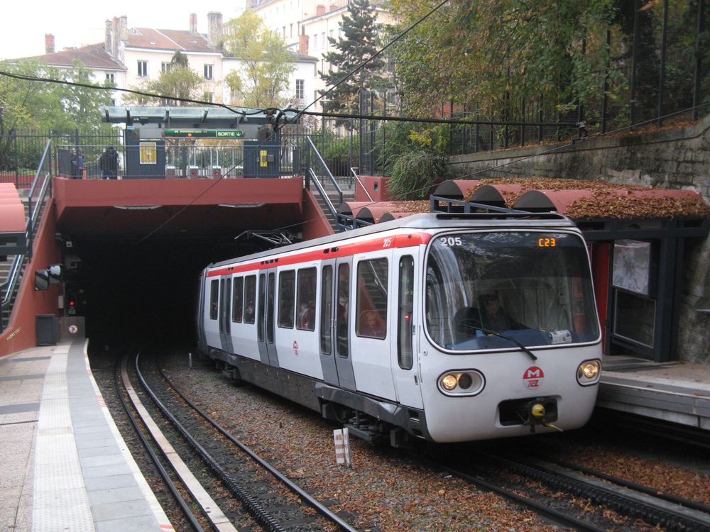 www.hpke.de/busforum/20151113_153946_IMG_3922.jpg