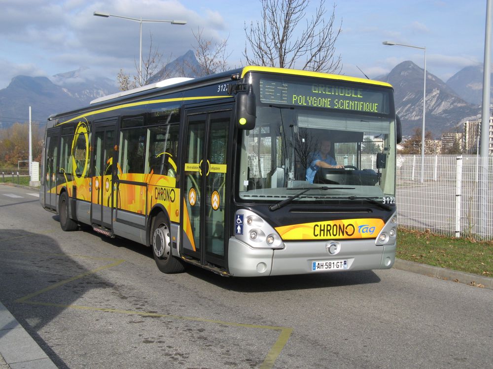 www.hpke.de/busforum/20151114_132539_IMG_3985.jpg
