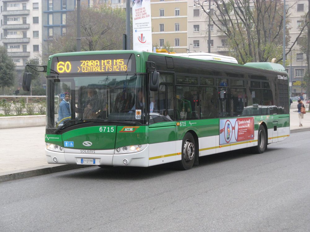 www.hpke.de/busforum/20151118_092204_IMG_4295.jpg