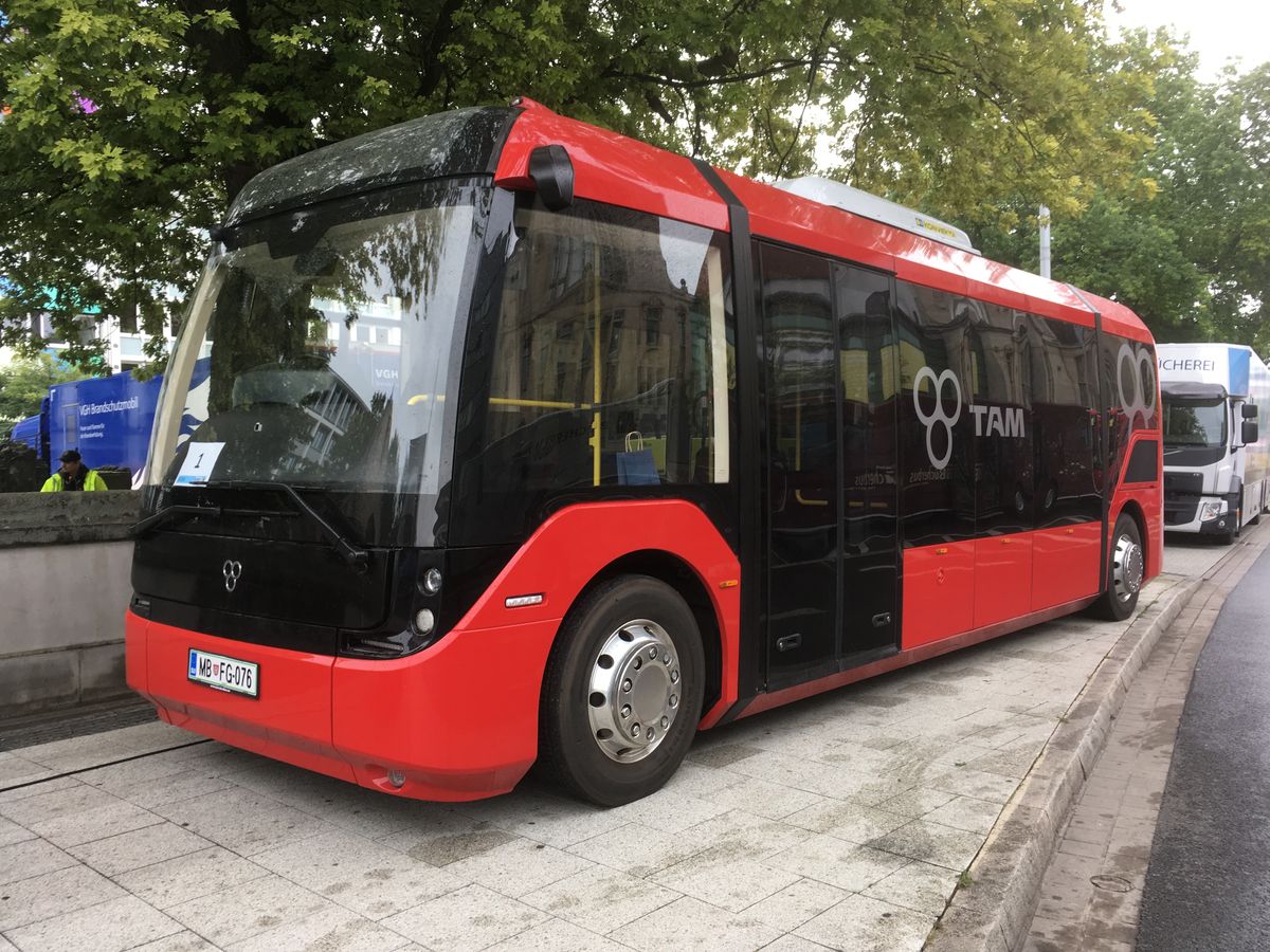 www.hpke.de/busforum/2019/20190907_094428_2601.jpg