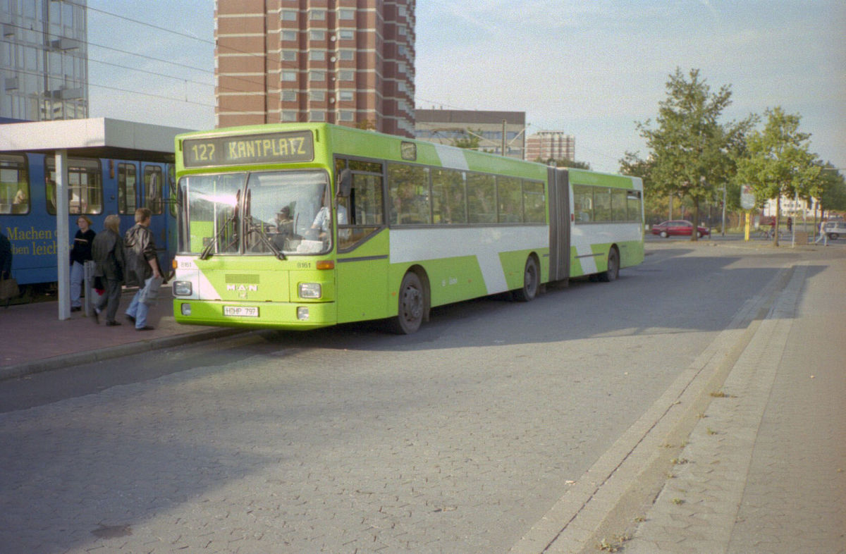 www.hpke.de/busforum/Scan-140828-0024.jpg